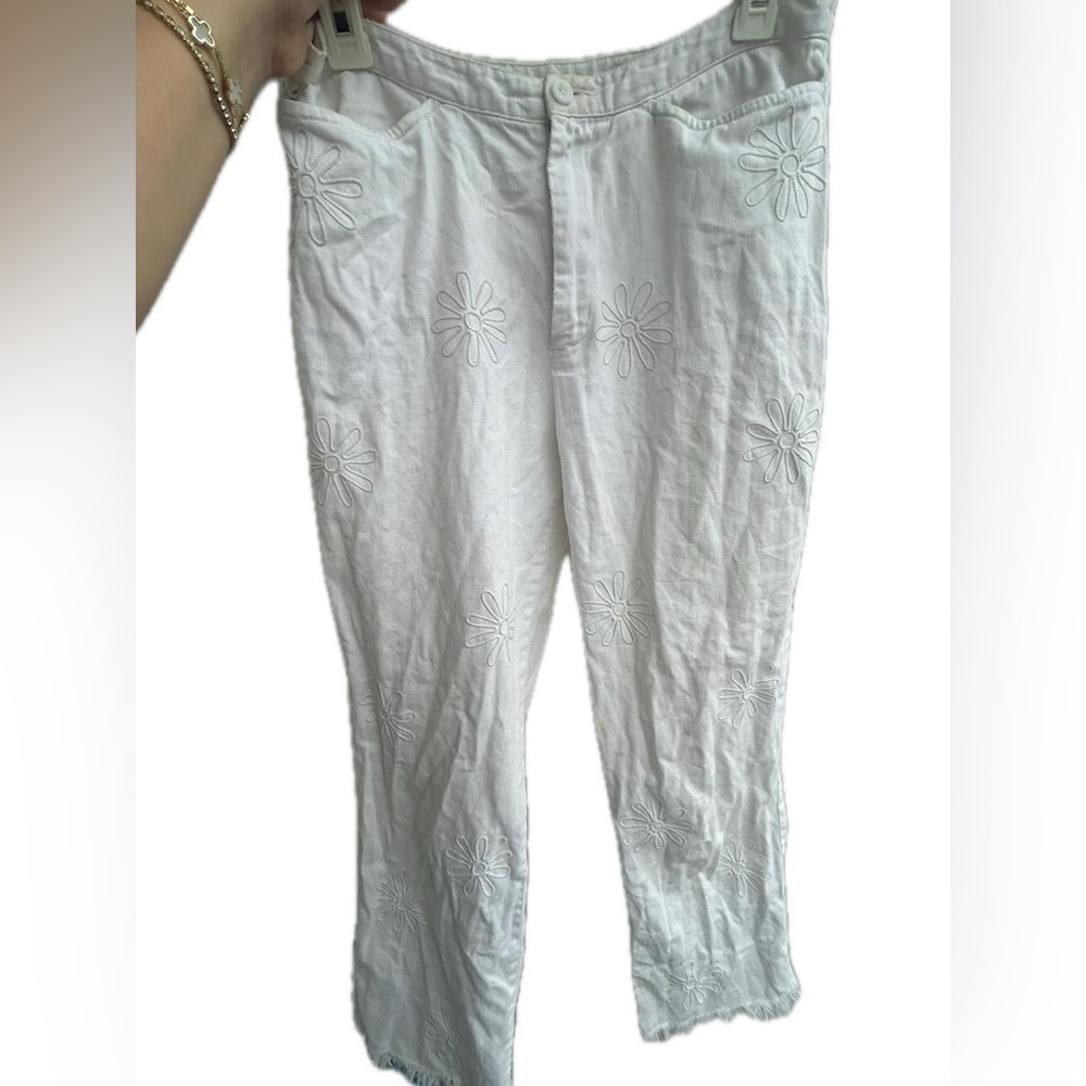 Vintage Embroidered Straight Leg Ankle Pant